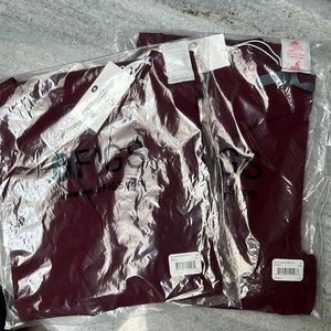 NWT Burgandy Figs M/S Tall